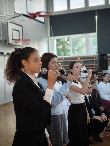 829587119_1555724586358242_3248177148336856288_n